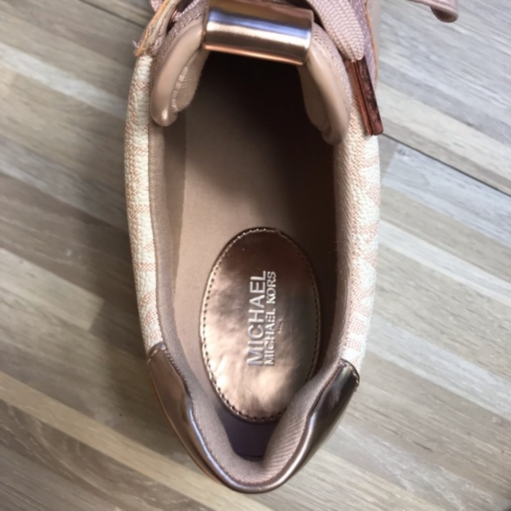NWT Michael Kors Maddy Trainer Napa PU SF Pink W - Picture 7 of 7